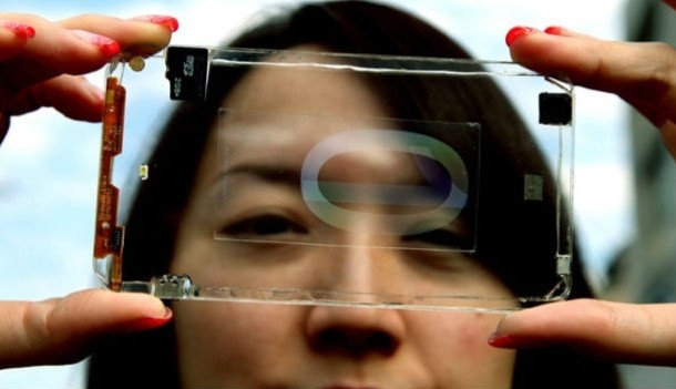 xl_Polytron transparent smartphone (1)