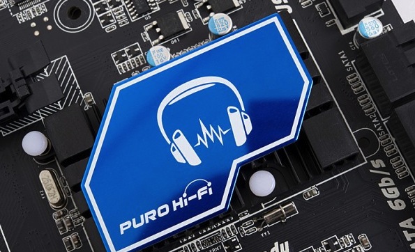 Biostar-Hi-Fi-Z87X-3D-2-600x407