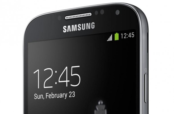 Galaxy-S4-Black-Edition-Top